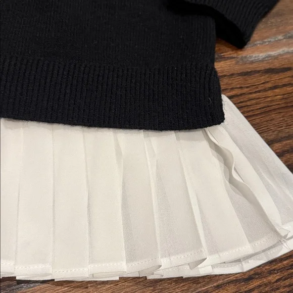 **NWT** Thick Black Collard Sweater - Picture 3 of 4